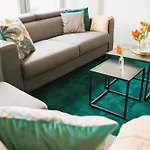 Penthouse Am Dom- Altstadt In 200 M- 4 Dachterrassen, Stilvoll Und Ruhig, 24-7-self Check-in Fuer Bis Zu 6 Personen بادربورن
