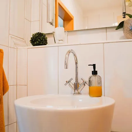 Penthouse Am Dom- Altstadt In 200 M- 4 Dachterrassen, Stilvoll Und Ruhig, 24-7-self Check-in Fuer Bis Zu 6 Personen Apartmán *