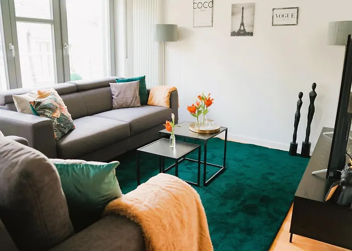 Lejlighed Penthouse Am Dom- Altstadt In 200 M- 4 Dachterrassen, Stilvoll Und Ruhig, 24-7-self Check-in Fuer Bis Zu 6 Personen *