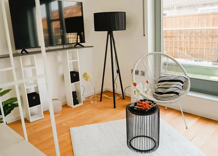 Penthouse Am Dom- Altstadt In 200 M- 4 Dachterrassen, Stilvoll Und Ruhig, 24-7-self Check-in Fuer Bis Zu 6 Personen Lejlighed Paderborn