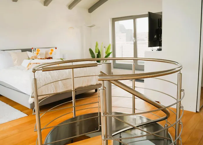 Penthouse Am Dom- Altstadt In 200 M- 4 Dachterrassen, Stilvoll Und Ruhig-self Check-6 Personen