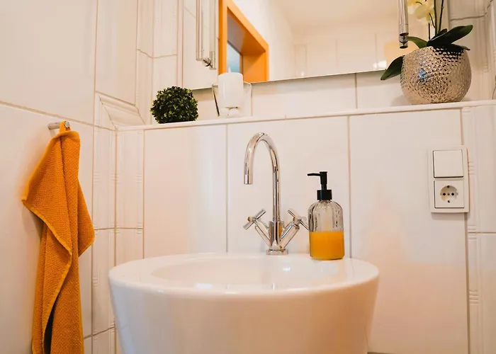 Penthouse Am Dom- Altstadt In 200 M- 4 Dachterrassen, Stilvoll Und Ruhig, 24-7-self Check-in Fuer Bis Zu 6 Personen Lejlighed *