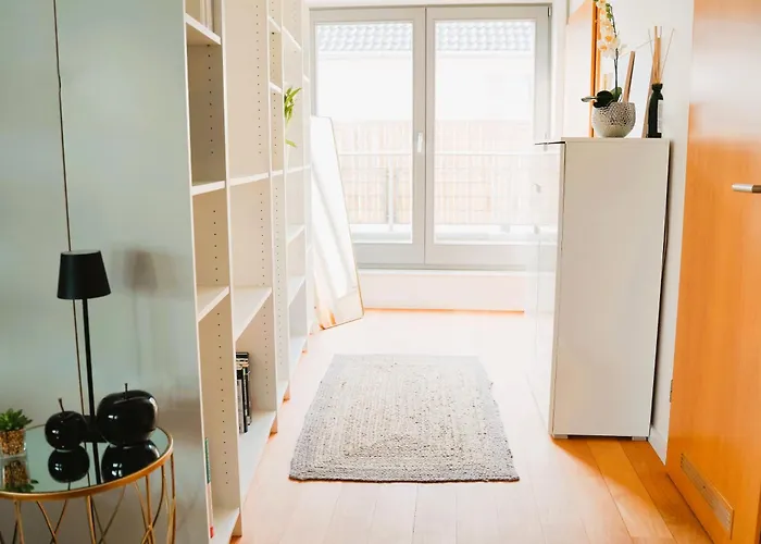 Penthouse Am Dom- Altstadt In 200 M- 4 Dachterrassen, Stilvoll Und Ruhig-self Check-6 Personen Paderborn